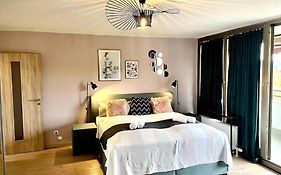 Cozy Apartment Mit Malerischem Ausblick